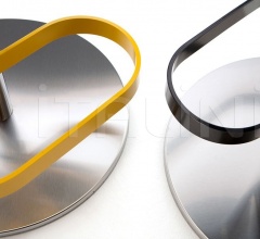 Барный стул DAM ST-ADJ Барный стул DAM ST-ADJ фабрика Arrmet