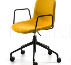 Кресло MANI FABRIC AR-HO Кресло MANI FABRIC AR-HO фабрика Arrmet