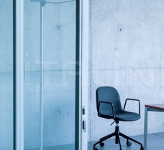 Кресло MANI FABRIC AR-HO Кресло MANI FABRIC AR-HO фабрика Arrmet