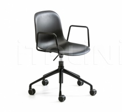 Кресло MANI PLASTIC AR-HO Кресло MANI PLASTIC AR-HO фабрика Arrmet