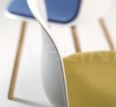 Стул MANI PLASTIC 4WL Стул MANI PLASTIC 4WL фабрика Arrmet