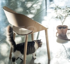 Стул KABIRA WOOD 4WL Стул KABIRA WOOD 4WL фабрика Arrmet