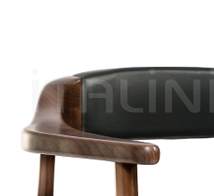 Стул с подлокотниками PERRY Стул с подлокотниками PERRY фабрика Essential Home