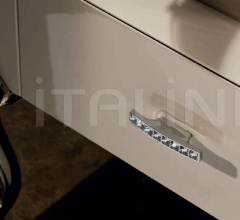 Тумбочка Queen QUE-05L Тумбочка Queen QUE-05L фабрика JC Passion