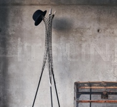 Вешалка Guapa coat hanger Вешалка Guapa coat hanger фабрика Midj in Italy