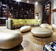 Столик Invece фабрика Erba Italia