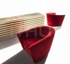 Кресло Canzone фабрика Erba Italia