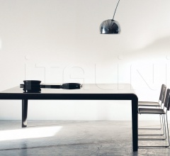 Стол обеденный Ferro фабрика Porro