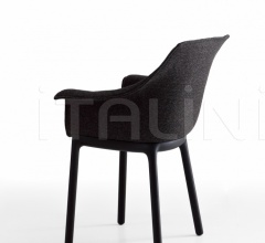Стул с подлокотниками Draped Chair фабрика Porro