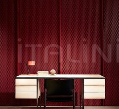 Письменный стол Collector фабрика Porro