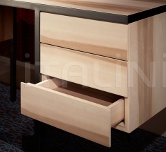 Письменный стол Collector фабрика Porro