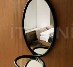 Настенное зеркало Loop Mirror фабрика Porro