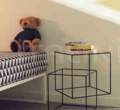 Итальянские Столики - Столик Thin Black Table Итальянские Столики - Столик Thin Black Table фабрика Cappellini