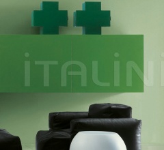 Медицинский шкаф Cross Медицинский шкаф Cross фабрика Cappellini