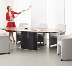 Стул с подлокотниками Lirio фабрика Leolux