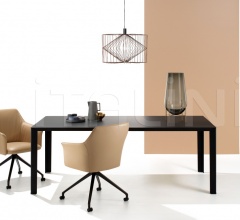 Стул с подлокотниками Mara фабрика Leolux