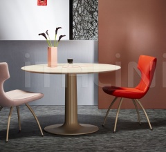 Стол обеденный Columna фабрика Leolux