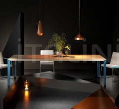 Стол обеденный Kalia фабрика Leolux