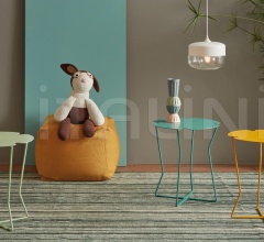 Столик Corolla фабрика Memedesign