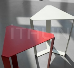 Столик Finity фабрика Memedesign