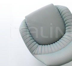 Кресло Amedee фабрика Ligne Roset