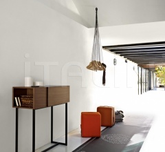 Итальянские Консоли - Консоль Wall Figure фабрика Ligne Roset