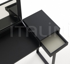 Туалетный столик Hellobye фабрика Ligne Roset