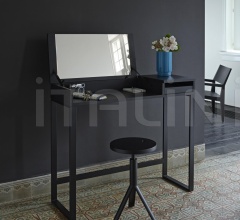 Туалетный столик Hellobye фабрика Ligne Roset