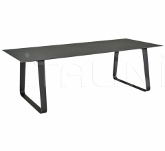 Стол обеденный Vilna Стол обеденный Vilna фабрика Ligne Roset