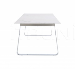 Стол обеденный Vilna Стол обеденный Vilna фабрика Ligne Roset