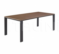 Стол обеденный Naïa Стол обеденный Naïa фабрика Ligne Roset