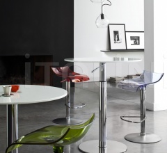 Итальянские Рестораны/Бары - Барный стул Pam Итальянские Рестораны/Бары - Барный стул Pam фабрика Ligne Roset