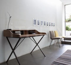 Письменный стол Ursuline Письменный стол Ursuline фабрика Ligne Roset