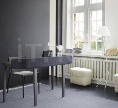 Письменный стол Inside World Письменный стол Inside World фабрика Ligne Roset