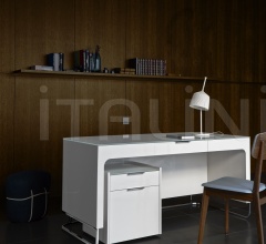 Письменный стол Hyannis Port Письменный стол Hyannis Port фабрика Ligne Roset