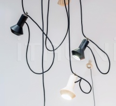 Итальянские Настольные светильники - Настольный светильник Clampy Итальянские Настольные светильники - Настольный светильник Clampy фабрика Ligne Roset