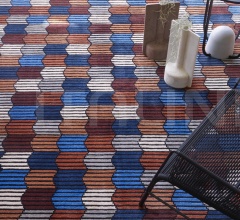 Ваза Mold фабрика Ligne Roset