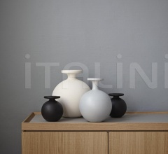 Ваза Lundi 22/02 фабрика Ligne Roset