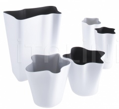 Ваза Origami фабрика Ligne Roset