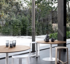 Барный стол Nucleo Барный стол Nucleo фабрика Punt