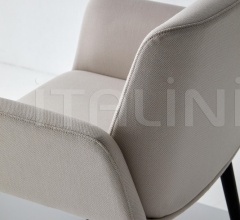 Стул с подлокотниками Hug Стул с подлокотниками Hug фабрика Punt