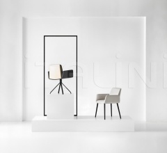 Стул с подлокотниками Hug Стул с подлокотниками Hug фабрика Punt