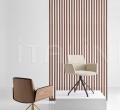 Стул с подлокотниками Hug Стул с подлокотниками Hug фабрика Punt