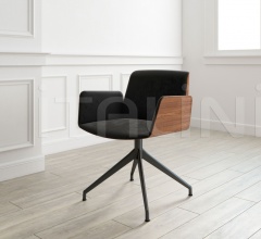 Стул с подлокотниками Hug Стул с подлокотниками Hug фабрика Punt