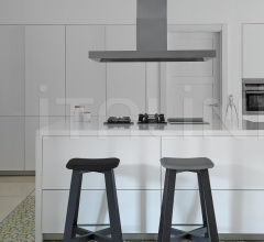 Барный стул Bevel Барный стул Bevel фабрика Punt