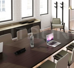 Вешалка Elx фабрика Punt