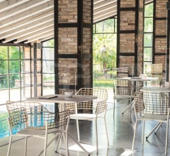 Стул с подлокотниками Lyze 616 Стул с подлокотниками Lyze 616 фабрика Emu