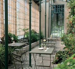 Стол обеденный Arc en ciel 331 Стол обеденный Arc en ciel 331 фабрика Emu