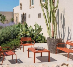 Журнальный столик Round 482 Журнальный столик Round 482 фабрика Emu