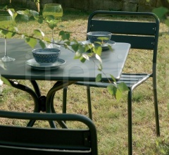 Стол обеденный Solid 847 Стол обеденный Solid 847 фабрика Emu